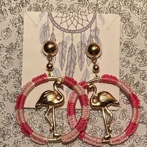 Flamingo 🦩 earrings. NWT.
